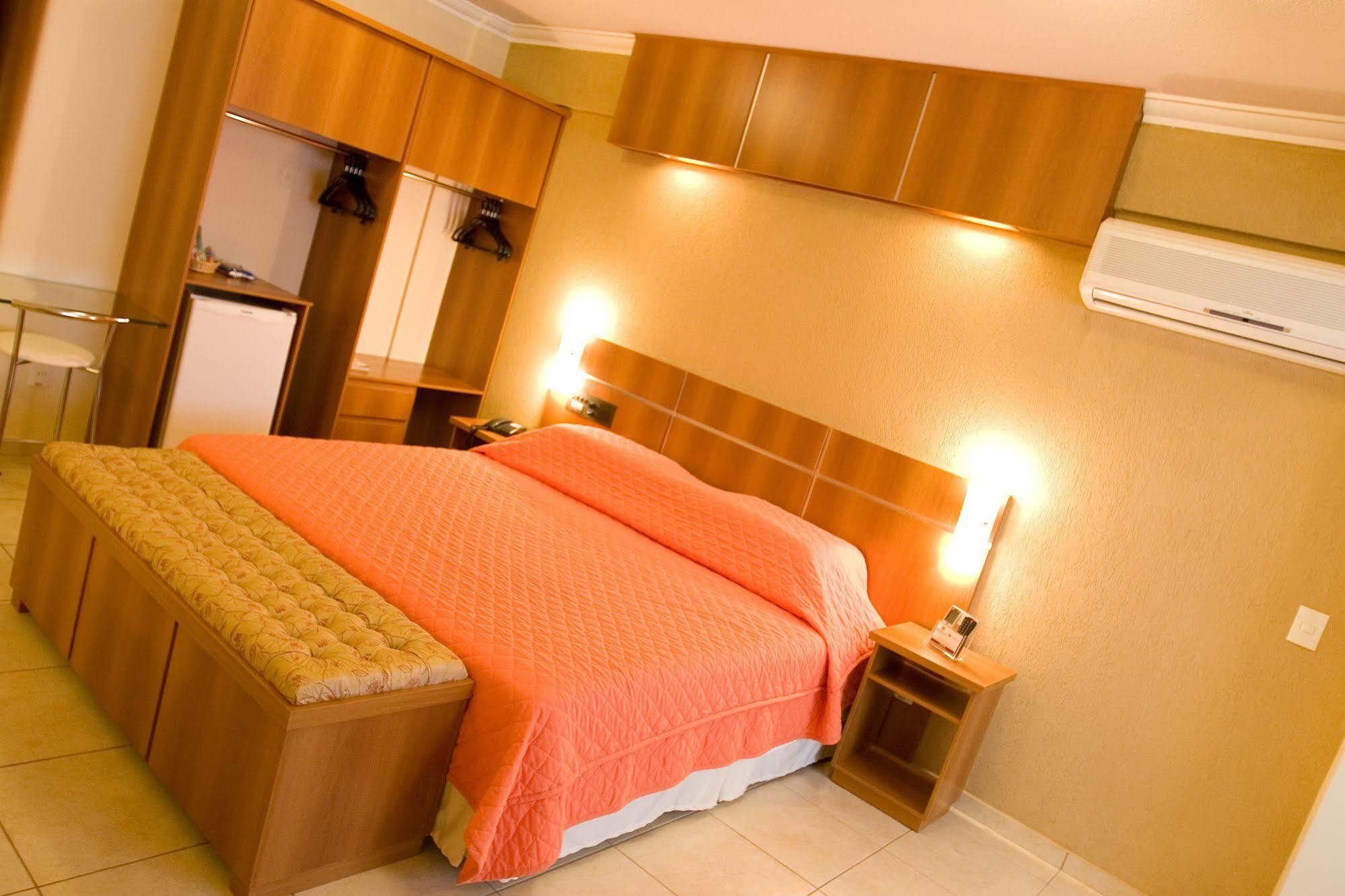Hotel Bernal Ituiutaba Екстериор снимка